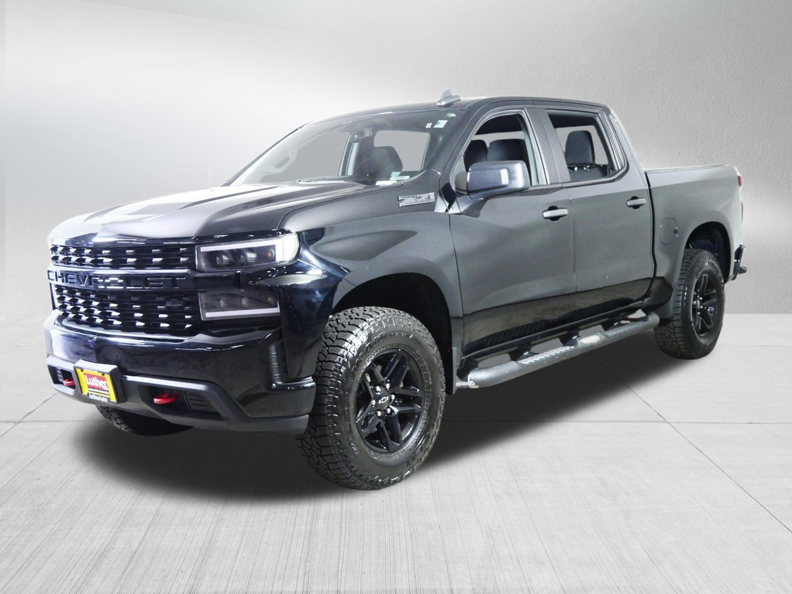 Used 2021 Chevrolet Silverado 1500 Custom Trail Boss w/ Midnight Edition AWD/4WD image 3