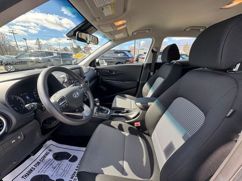 Used 2020 Hyundai Kona SE w/ Cargo Package image 24