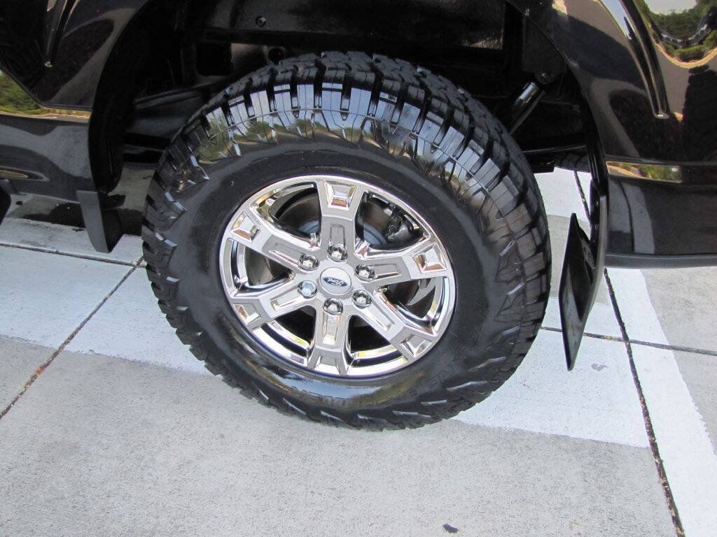 Used 2022 Ford F150 Lariat AWD/4WD image 32
