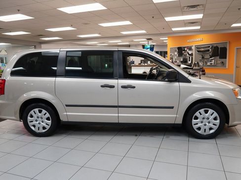 Used 2014 Dodge Grand Caravan American Value Package image 11