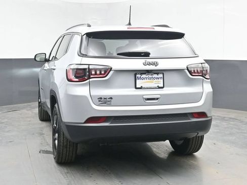 Used 2025 Jeep Compass Latitude w/ Altitude Special Edition AWD/4WD image 12