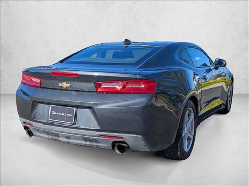 Used 2016 Chevrolet Camaro LT w/ Technology Package image 6