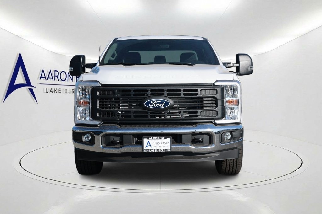 New 2027 Ford F350 XL w/ XL Chrome Package RWD image 2