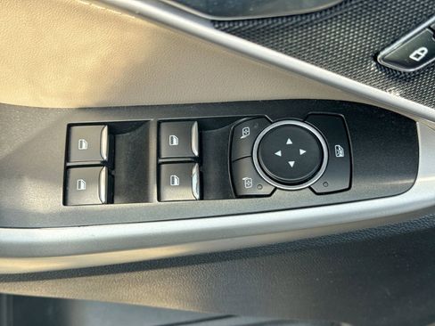 Used 2022 Ford Explorer XLT w/ Class IV Trailer Tow Package AWD/4WD image 19