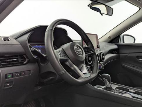 Used 2025 Nissan Sentra SV w/ All-Weather Package FWD image 22