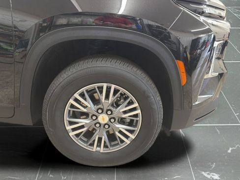 Used 2026 Chevrolet Traverse LT w/ Driver Confidence Package AWD/4WD image 24