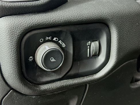 Used 2024 RAM 1500 Laramie image 6