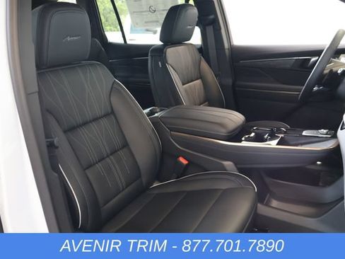 New 2026 Buick Enclave Avenir w/ Super Cruise Package AWD/4WD image 23