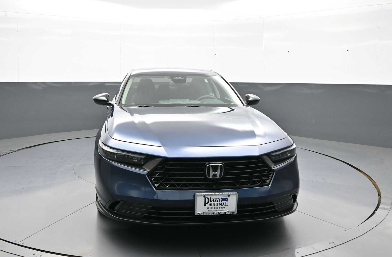 Used 2025 Honda Accord SE image 2