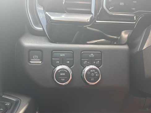 Used 2023 GMC Sierra 1500 Elevation w/ LPO, Elevation Black Package AWD/4WD image 14