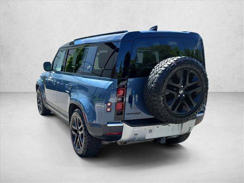 Used 2020 Land Rover Defender 110 HSE AWD/4WD image 7