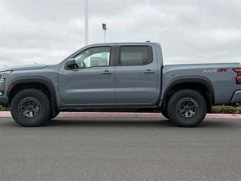 New 2026 Nissan Frontier PRO-4X w/ Tow Package AWD/4WD image 7