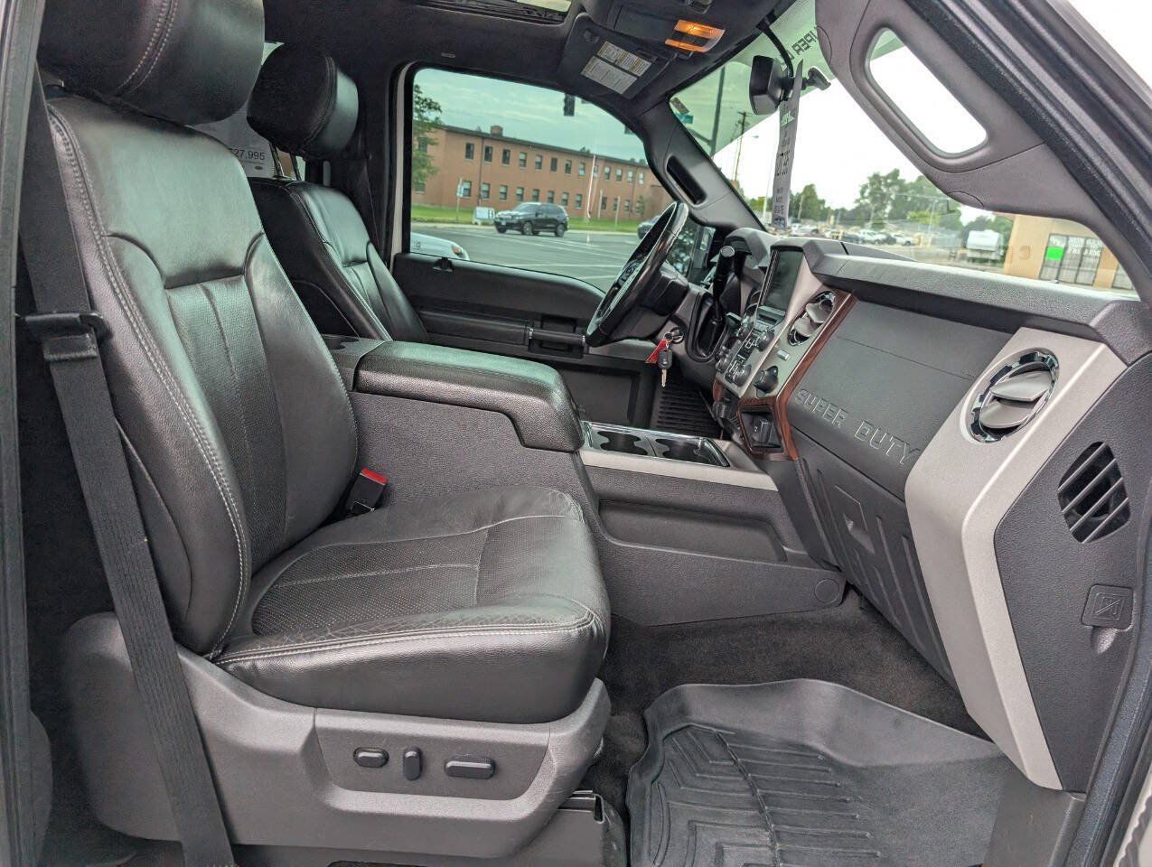 Used 2014 Ford F350 Lariat w/ Lariat Ultimate Package AWD/4WD image 17