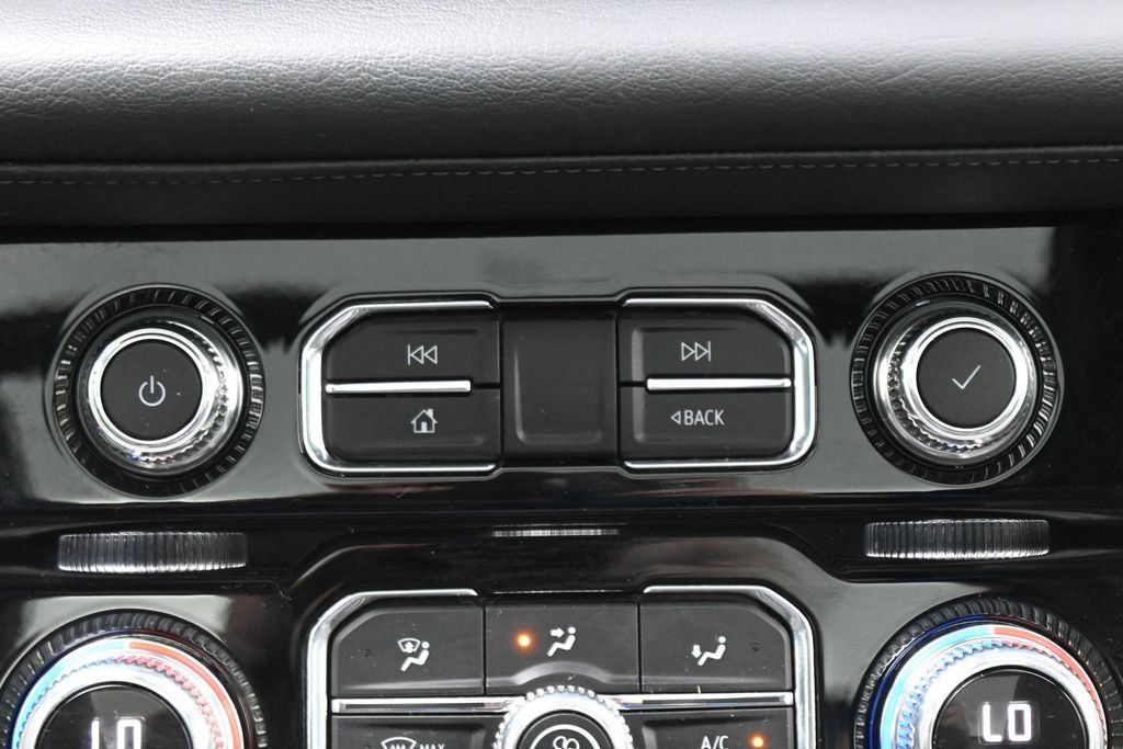 Used 2021 GMC Yukon Denali w/ Denali Premium Package AWD/4WD image 23
