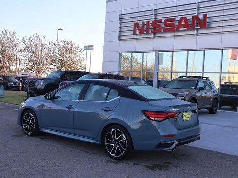 Used 2024 Nissan Sentra SR image 6