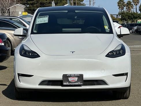 Used 2023 Tesla Model Y Long Range image 13