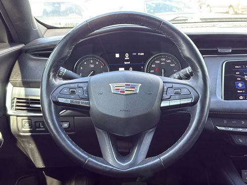 Used 2021 Cadillac XT4 Premium Luxury image 19