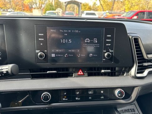 Used 2023 Kia Sportage LX image 24