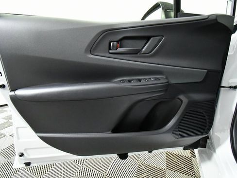 New 2026 Toyota Prius LE image 21