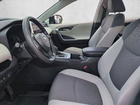 Certified 2025 Toyota RAV4 XLE FWD image 15