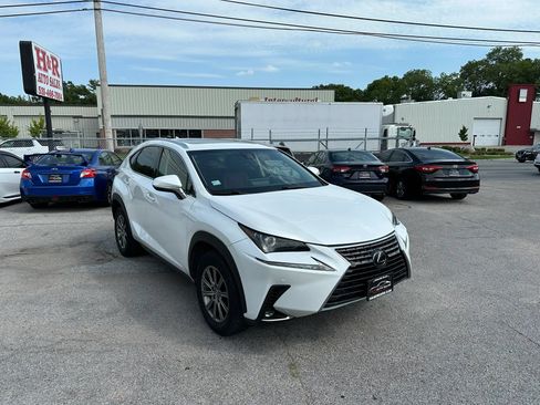 Used 2018 Lexus NX 300 FWD w/ Comfort Package image 5