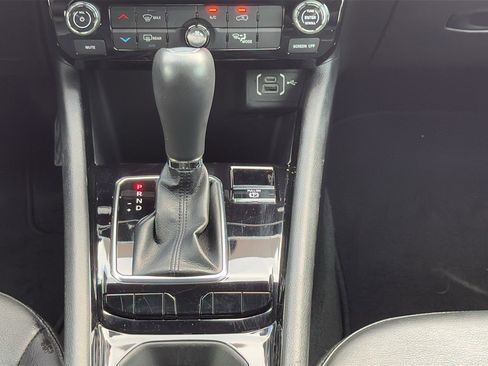 Used 2022 Jeep Compass Latitude FWD image 19
