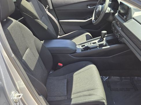 Certified 2025 Honda Accord SE image 16