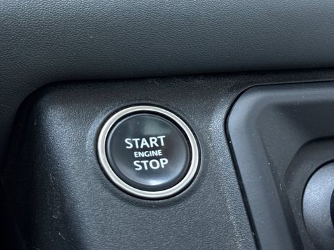 Certified 2023 Land Rover Defender 110 X-Dynamic SE AWD/4WD image 26