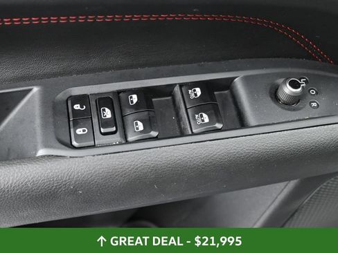 Used 2025 Jeep Compass Trailhawk AWD/4WD image 27