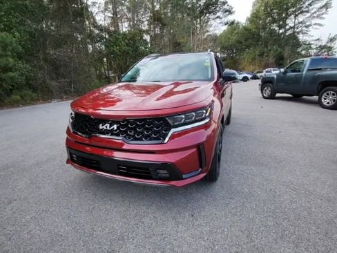 Used 2023 Kia Sorento SX image 9