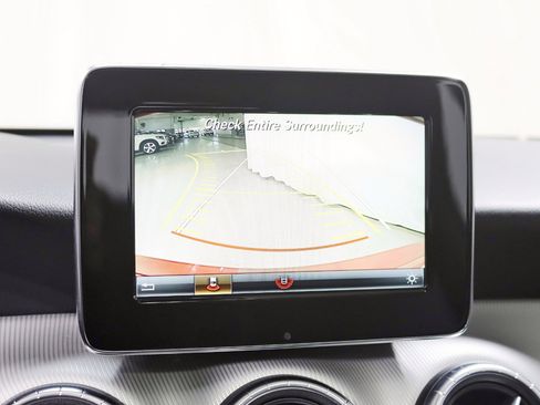 Used 2015 Mercedes-Benz CLA 250 4MATIC image 19