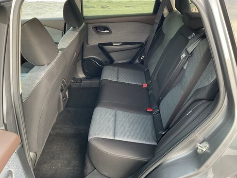 Used 2023 Nissan Rogue SV image 20