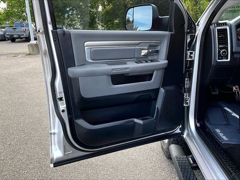 Used 2015 RAM 2500 Big Horn image 21