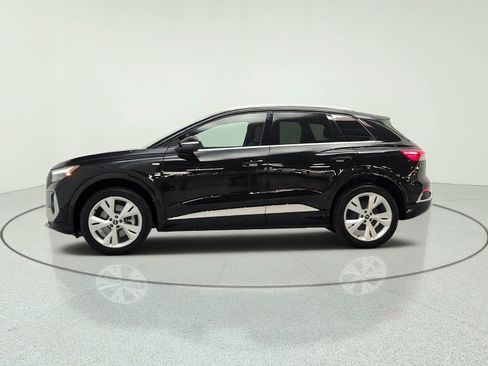 Used 2023 Audi Q4 e-tron Premium w/ Convenience Package AWD/4WD image 8