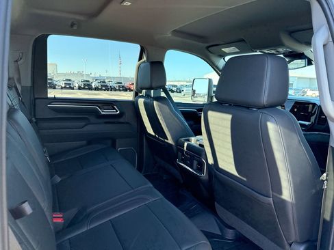 Used 2025 GMC Sierra 2500 SLT w/ SLT Premium Package image 20