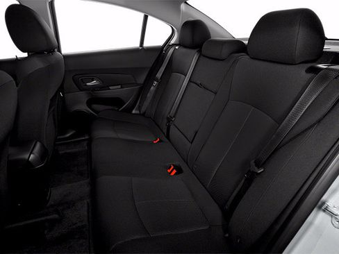 Used 2014 Chevrolet Cruze LS FWD image 17