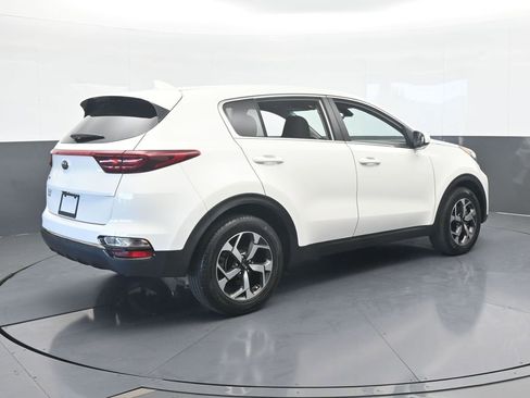 Used 2020 Kia Sportage LX image 6