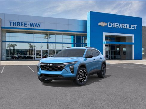 New 2026 Chevrolet Trax RS w/ Driver Confidence Package image 8