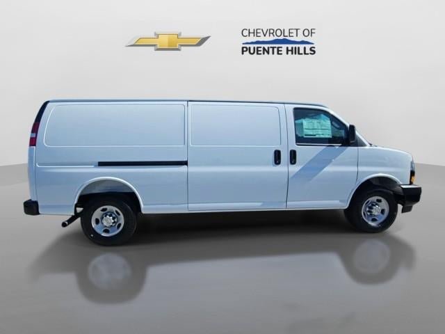 New 2026 Chevrolet Express 2500 Extended w/ Communications Package RWD image 9