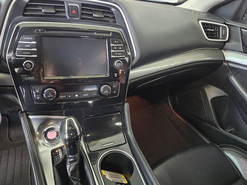 Used 2017 Nissan Maxima 3.5 SV FWD image 30
