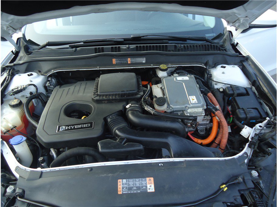 Used 2018 Ford Fusion SE FWD image 31