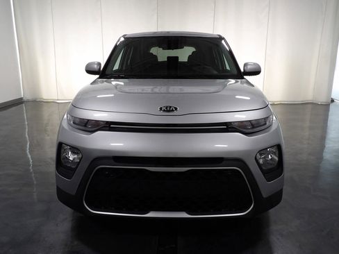 Used 2021 Kia Soul S FWD image 2