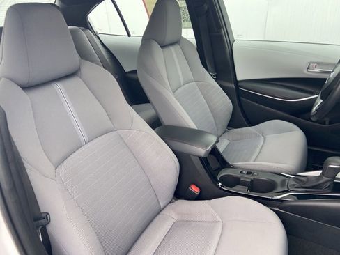 Certified 2024 Toyota Corolla SE w/ SE Premium Package FWD image 6