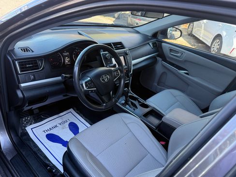 Used 2017 Toyota Camry SE image 24