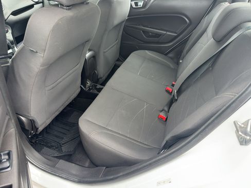 Used 2015 Ford Fiesta SE FWD image 21