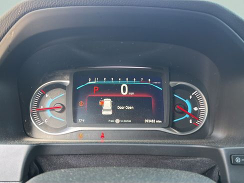 Used 2019 Honda Pilot Touring image 18