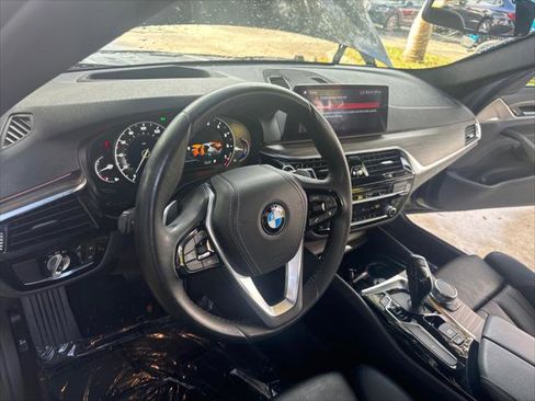 Used 2019 BMW 540i w/ Convenience Package image 10