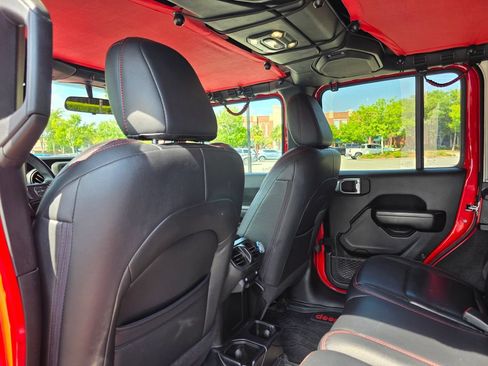 Used 2021 Jeep Wrangler Unlimited Sport AWD/4WD image 29