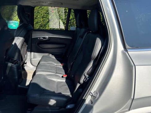 Used 2023 Volvo XC90 T8 Ultimate w/ Protection Package image 5