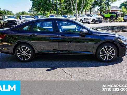 Used 2025 Volkswagen Jetta Sport FWD image 9